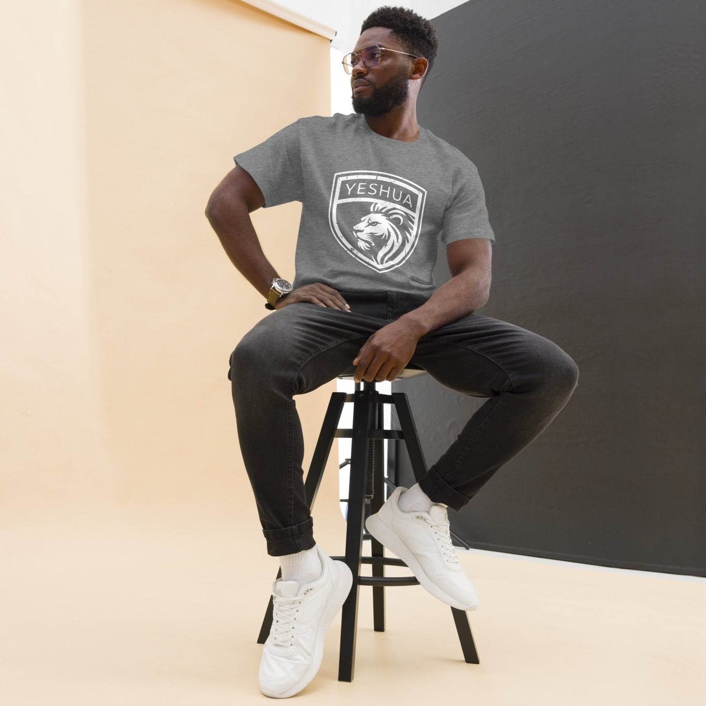 Shield of Faith – Yeshua – Unisex T-Shirt