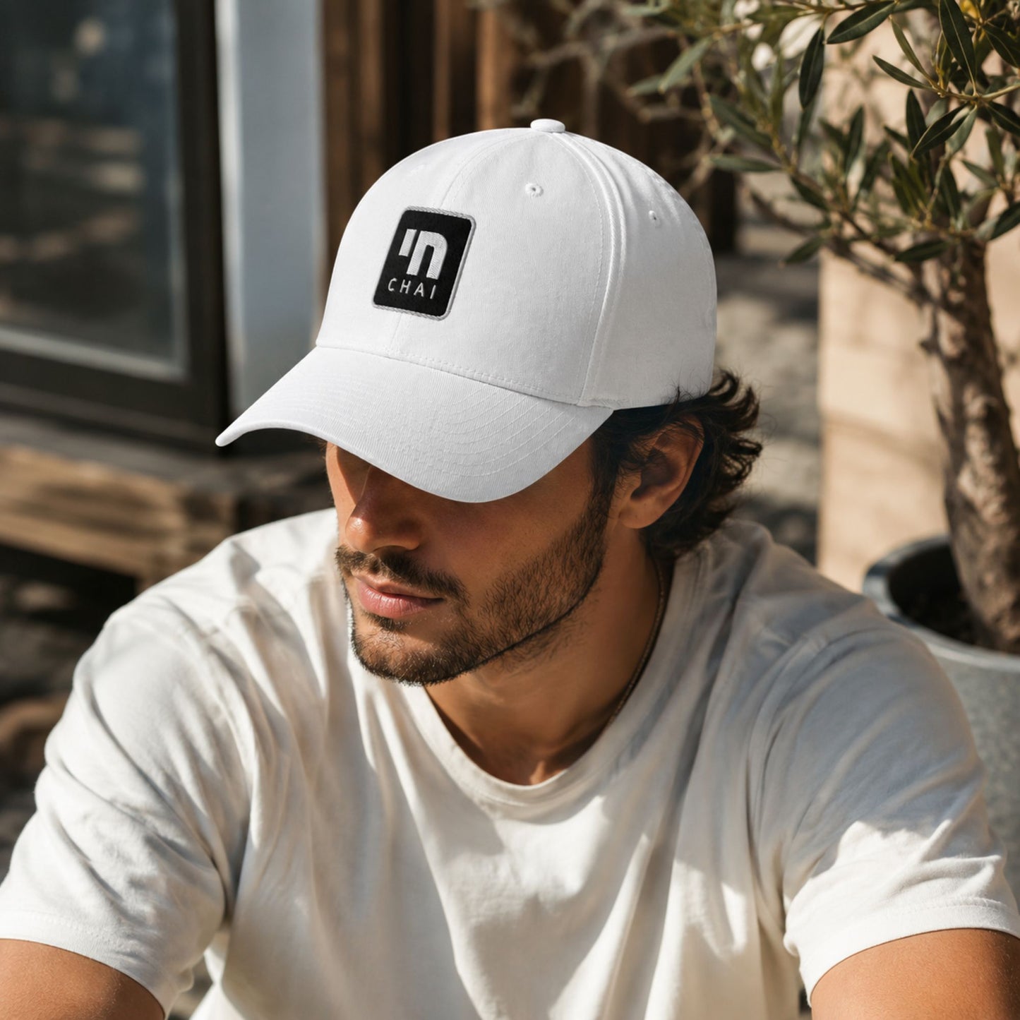 חי Chai - Life - Hebrew Embroidered 6-Panel Cap