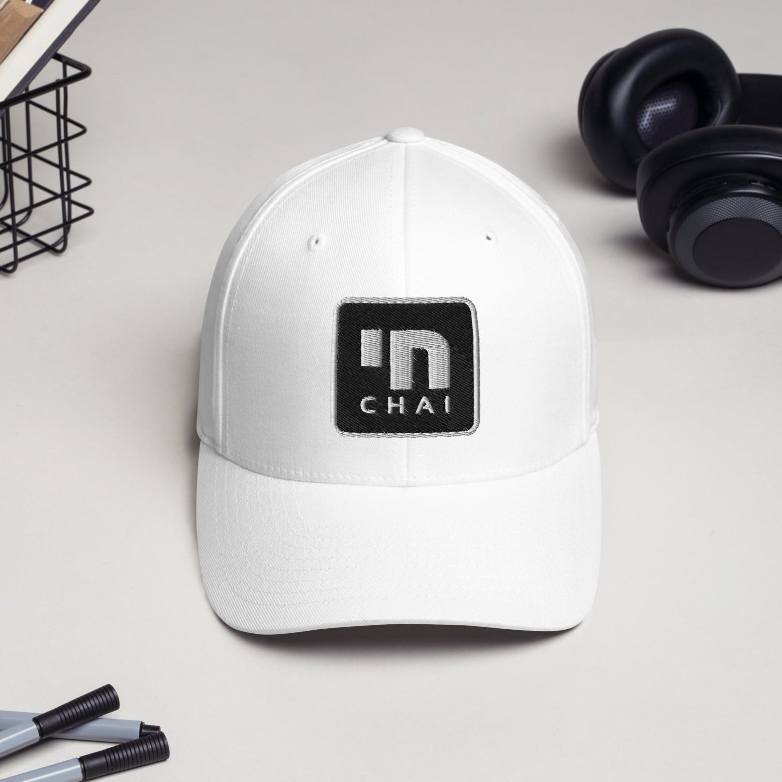 חי Chai - Life - Hebrew Embroidered 6-Panel Cap