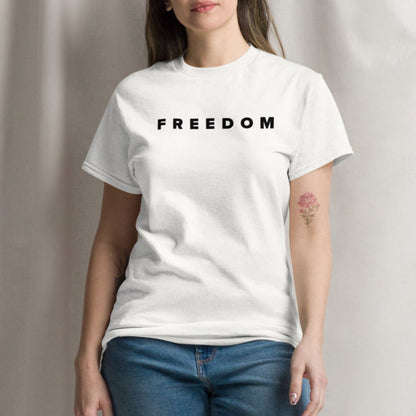 FREEDOM - Hommage an Charlie Kirk - Klassisches Unisex T-Shirt