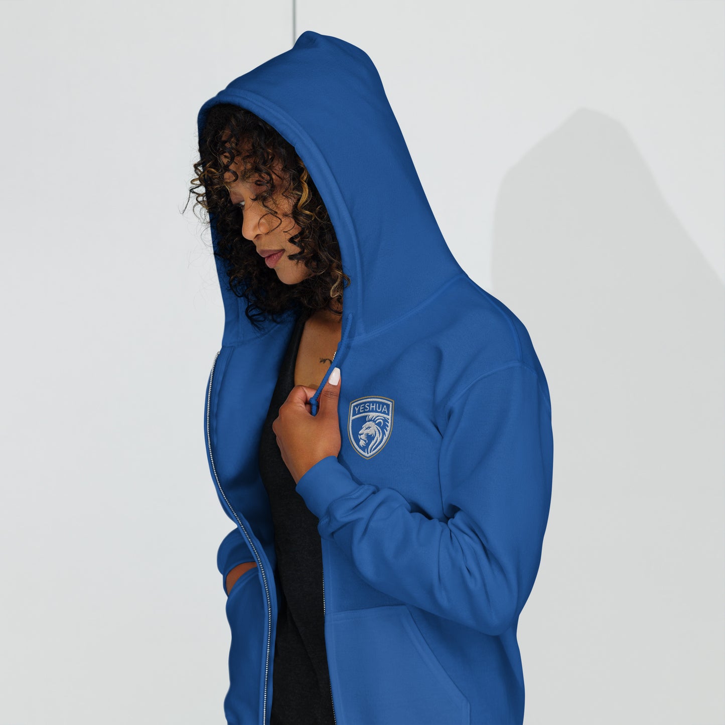 Shield of Faith – Yeshua – Embroidered Heavy Blend Zip Hoodie – Unisex